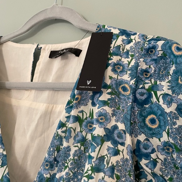 Lulu's Womens Flower Wrap Dress Size Small Morning at the Market - Picture 9 of 14
